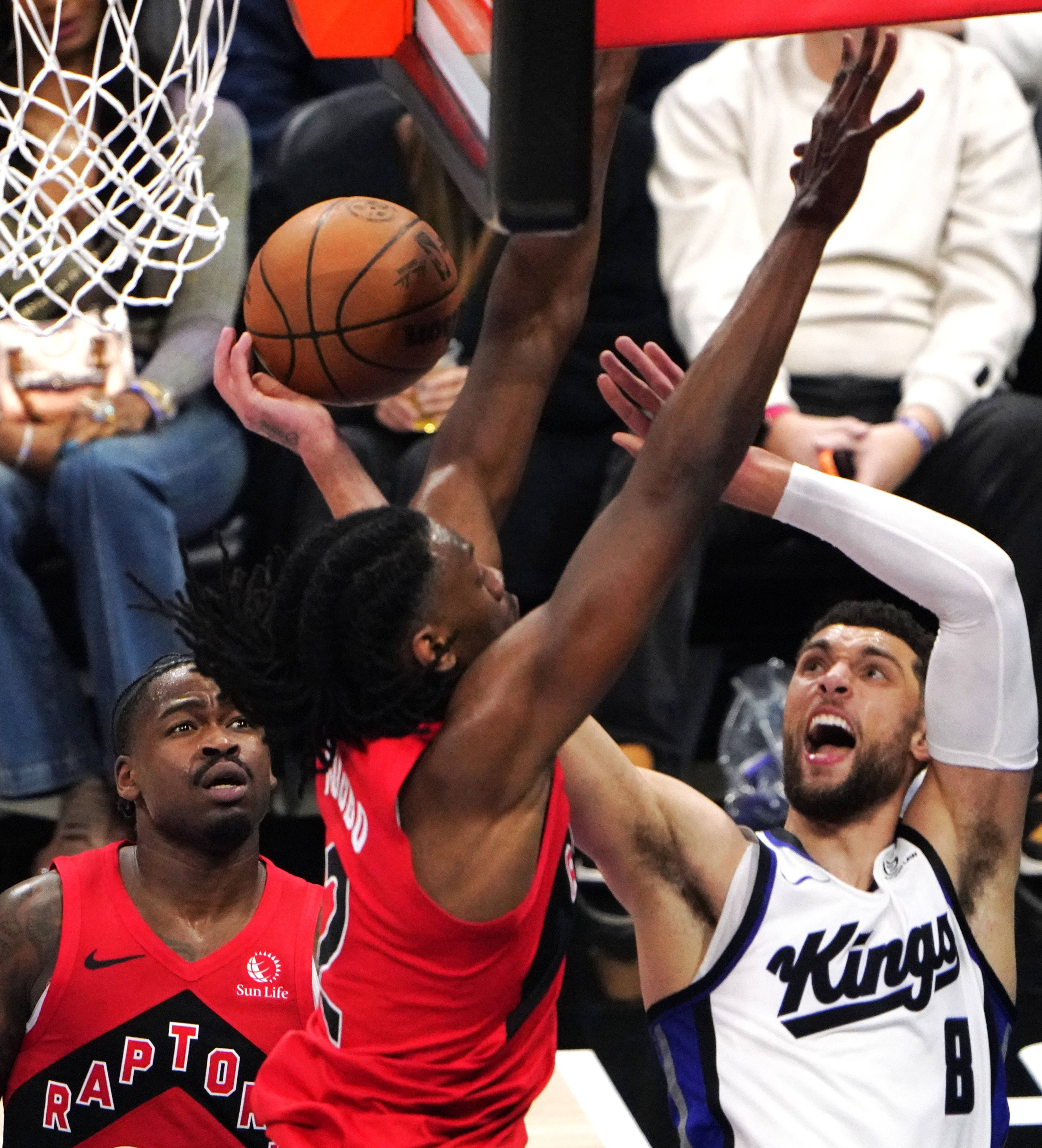  纽卡斯尔围绕欧联篮板制胜Karsa在勇士比赛中惊艳表现，多伦多猛龙赛前外线爆发直接炸裂