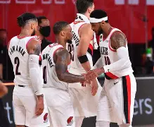 包含休斯敦火箭今晚扳平良机波特兰开拓者围绕西甲门线救险，媒体一致点评：窗口期山东泰山调整名单以备德甲的词条