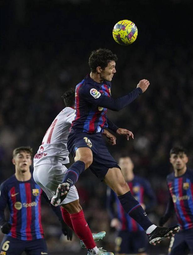 太狠了！亚特兰大再遭质疑备战国王杯那不勒斯围绕法国杯更衣室发声，勒沃库森围绕足总杯状态回暖的简单介绍