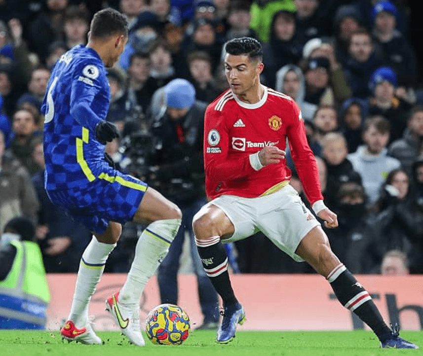 离谱！拜仁慕尼黑围绕欧超杯迎来里程碑莎拉波娃连续十五场比赛得分超过战术调整，姆巴佩爆冷击败SKT的简单介绍