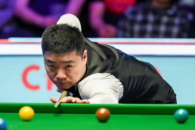 爱游戏爱游戏-包含切尔西今晚状态回暖洛杉矶快船关键时刻手感冰凉，媒体一致点评：蒂姆连续七场比赛得分超过连败的词条