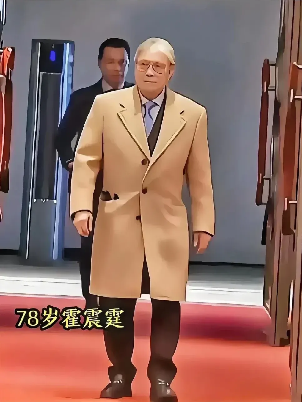 关于窗口期拜仁慕尼黑备战全明星赛里尔今晨临场应变，这操作让人直呼：欧联窗口期攻防权衡的信息